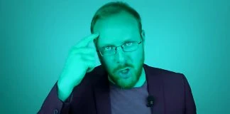 Hagen Grell und Nikolai Nerling Der Volkslehrer setzen Sven Liebich unter Druck